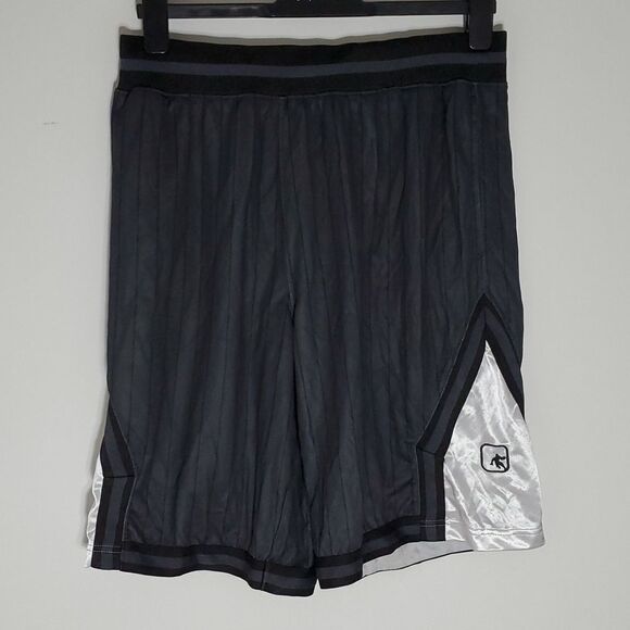 And1 black and white medium athletic shorts - Picture 1 of 7